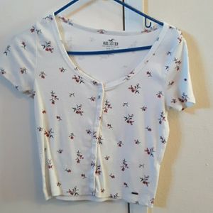 Must-have Baby Tee Button-Front Top